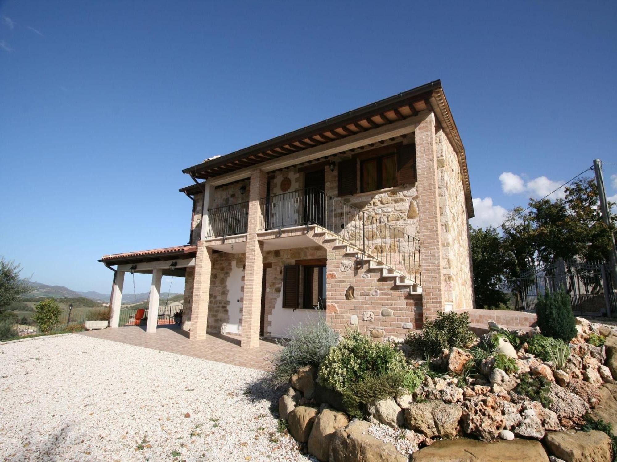 Timeless Villa In Cagli With Garden And Swimming Pool Kültér fotó